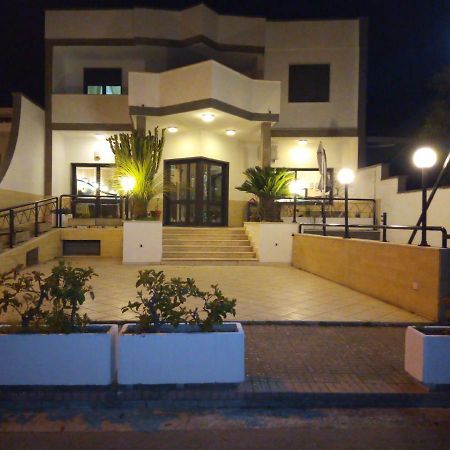 مبيت وإفطار ميليندونيو Mamma Assunta المظهر الخارجي الصورة