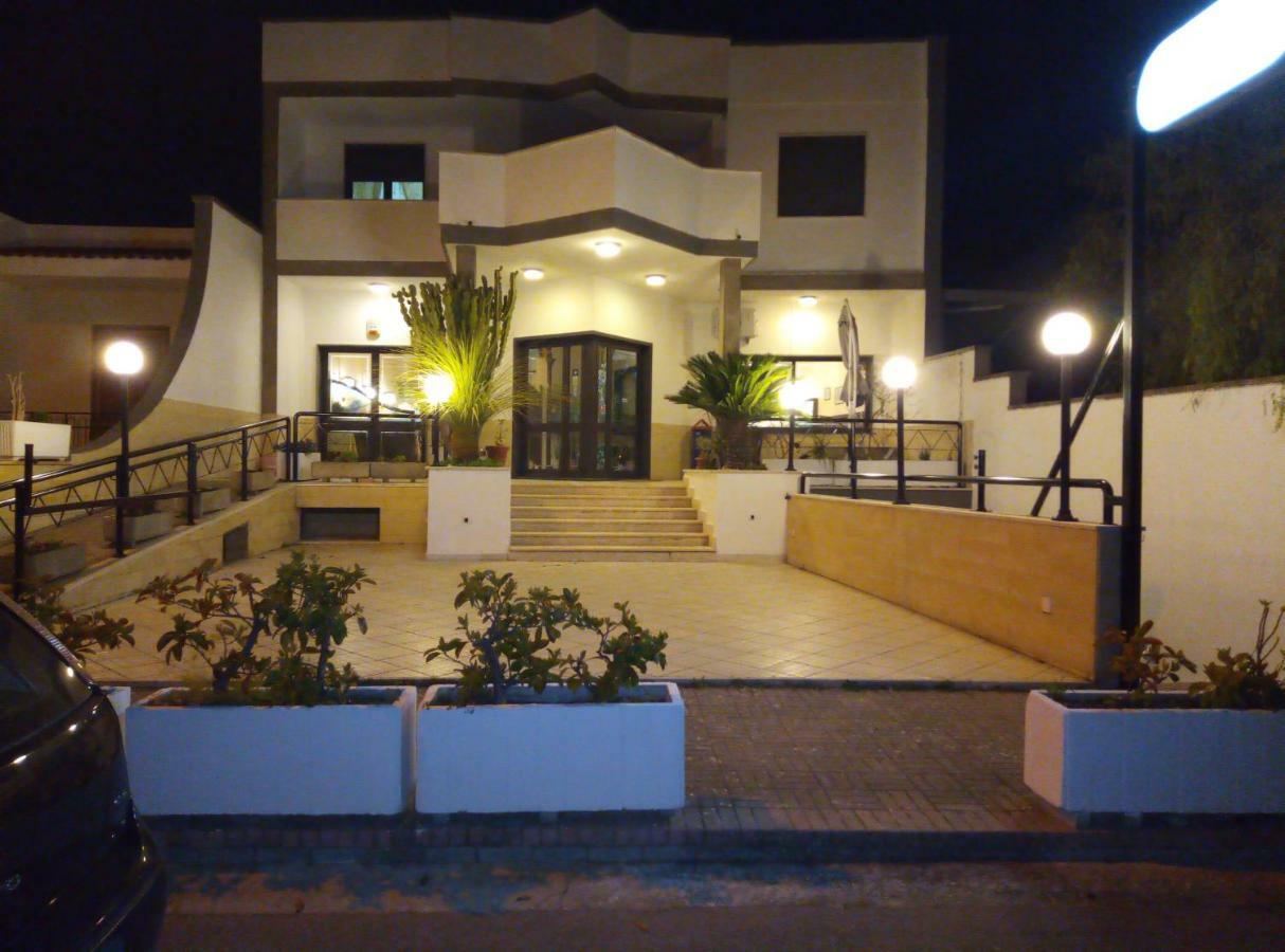 مبيت وإفطار ميليندونيو Mamma Assunta المظهر الخارجي الصورة